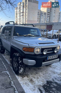 Позашляховик / Кросовер Toyota FJ Cruiser 2008 в Києві