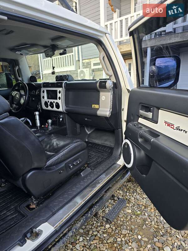 Внедорожник / Кроссовер Toyota FJ Cruiser 2008 в Верховине
