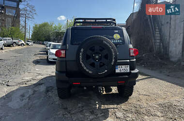 Внедорожник / Кроссовер Toyota FJ Cruiser 2007 в 