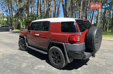 Внедорожник / Кроссовер Toyota FJ Cruiser 2008 в 