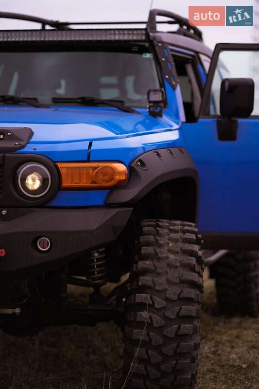 Позашляховик / Кросовер Toyota FJ Cruiser 2007 в Івано-Франківську фото 9 Позашляховик / Кросовер Toyota FJ Cruiser 2007 в Івано-Франківську