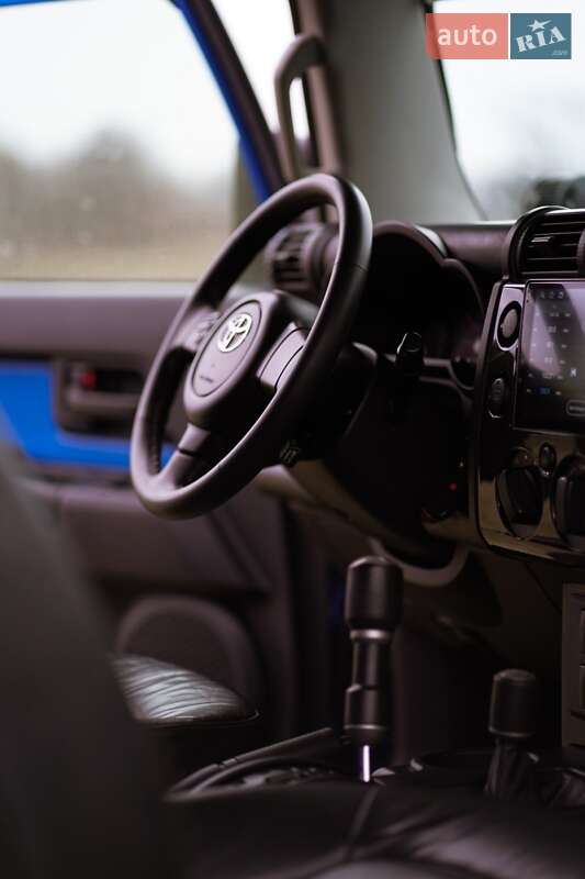 Позашляховик / Кросовер Toyota FJ Cruiser 2007 в Івано-Франківську фото 34 Позашляховик / Кросовер Toyota FJ Cruiser 2007 в Івано-Франківську