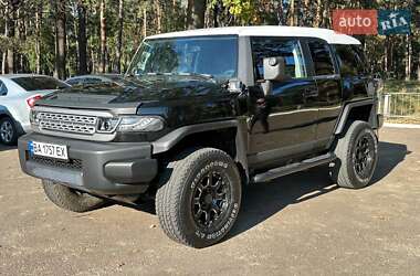 Внедорожник / Кроссовер Toyota FJ Cruiser 2009 в Киеве