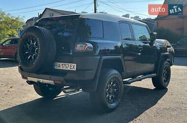 Позашляховик / Кросовер Toyota FJ Cruiser 2009 в 