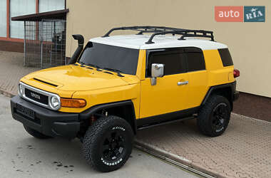 Внедорожник / Кроссовер Toyota FJ Cruiser 2006 в Берегово