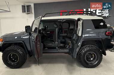 Позашляховик / Кросовер Toyota FJ Cruiser 2007 в 