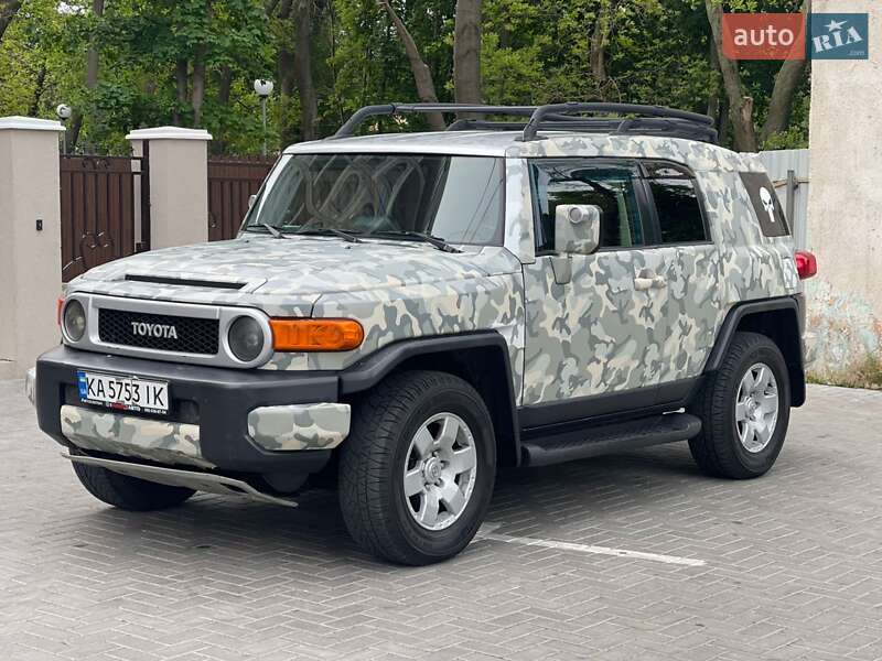 Внедорожник / Кроссовер Toyota FJ Cruiser 2006 в Одессе