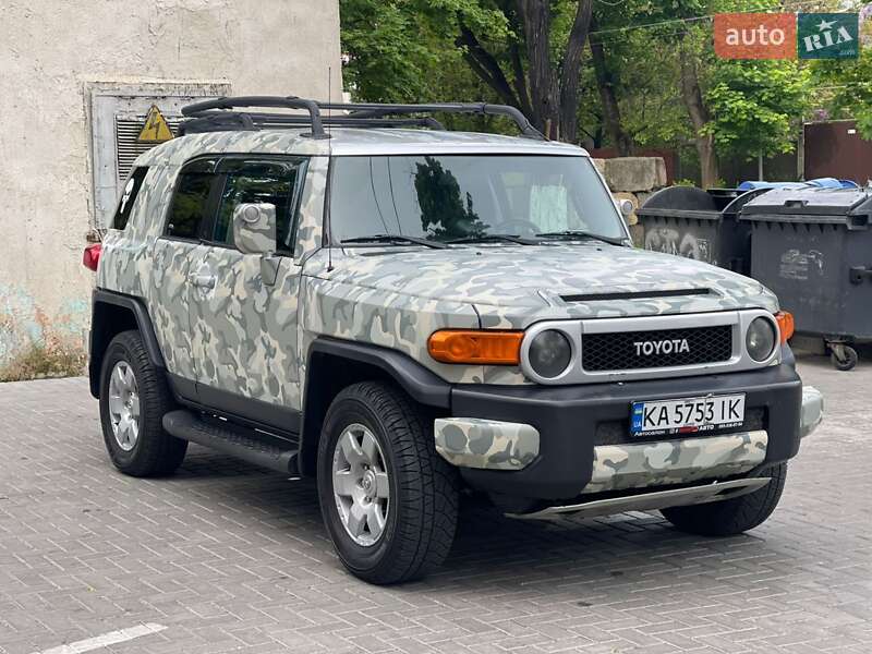 Внедорожник / Кроссовер Toyota FJ Cruiser 2006 в Одессе