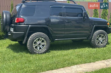 Позашляховик / Кросовер Toyota FJ Cruiser 2008 в 