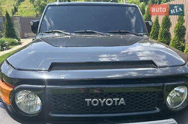 Позашляховик / Кросовер Toyota FJ Cruiser 2008 в 