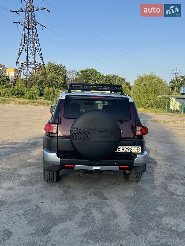 Внедорожник / Кроссовер Toyota FJ Cruiser 2007 в Харькове