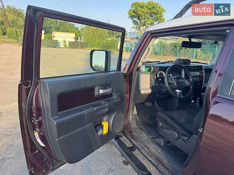 Внедорожник / Кроссовер Toyota FJ Cruiser 2007 в Харькове