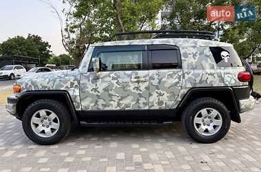 Внедорожник / Кроссовер Toyota FJ Cruiser 2006 в 