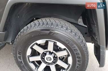 Внедорожник / Кроссовер Toyota FJ Cruiser 2021 в 