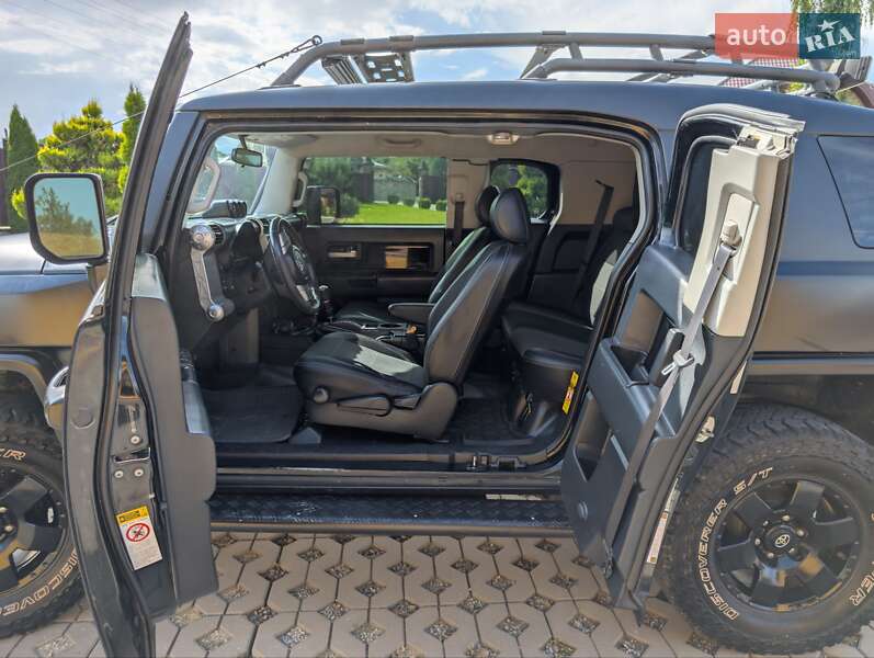 Внедорожник / Кроссовер Toyota FJ Cruiser 2007 в Ивано-Франковске