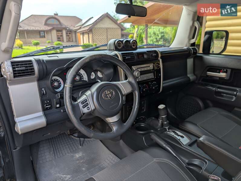 Внедорожник / Кроссовер Toyota FJ Cruiser 2007 в Ивано-Франковске