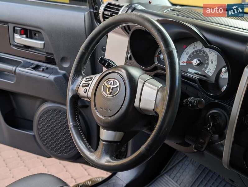 Внедорожник / Кроссовер Toyota FJ Cruiser 2007 в Ивано-Франковске