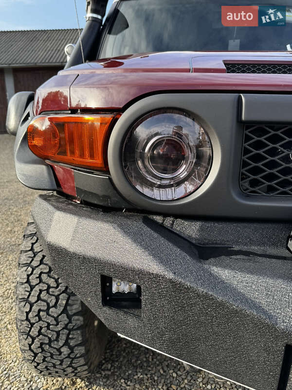 Позашляховик / Кросовер Toyota FJ Cruiser 2010 в Івано-Франківську фото 3 Позашляховик / Кросовер Toyota FJ Cruiser 2010 в Івано-Франківську