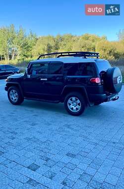 Позашляховик / Кросовер Toyota FJ Cruiser 2008 в 