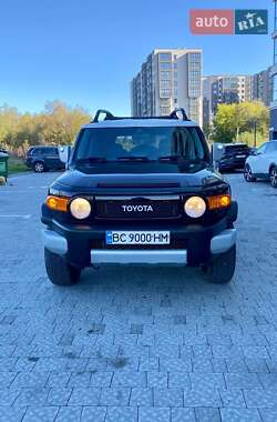 Позашляховик / Кросовер Toyota FJ Cruiser 2008 в 