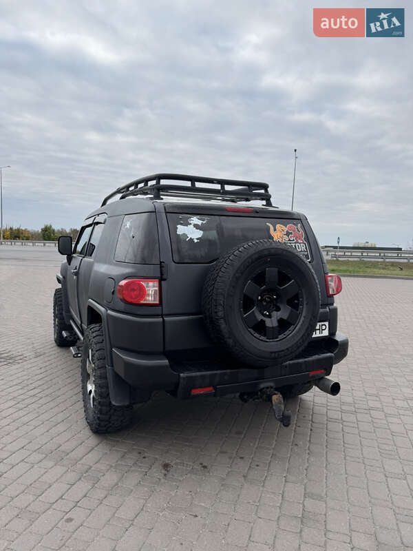 Внедорожник / Кроссовер Toyota FJ Cruiser 2008 в Полтаве фото 4 Внедорожник / Кроссовер Toyota FJ Cruiser 2008 в Полтаве