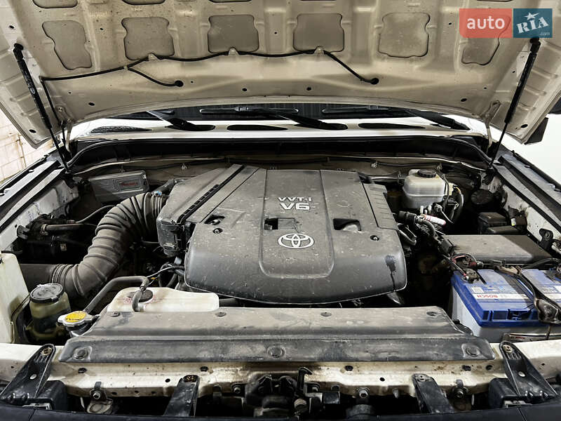 Внедорожник / Кроссовер Toyota FJ Cruiser 2008 в Краматорске фото 12 Внедорожник / Кроссовер Toyota FJ Cruiser 2008 в Краматорске