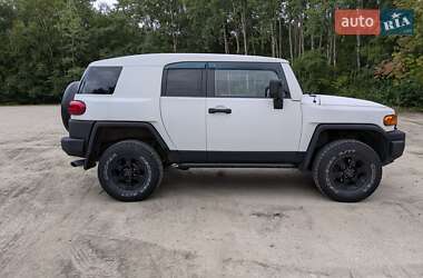 Позашляховик / Кросовер Toyota FJ Cruiser 2008 в Києві