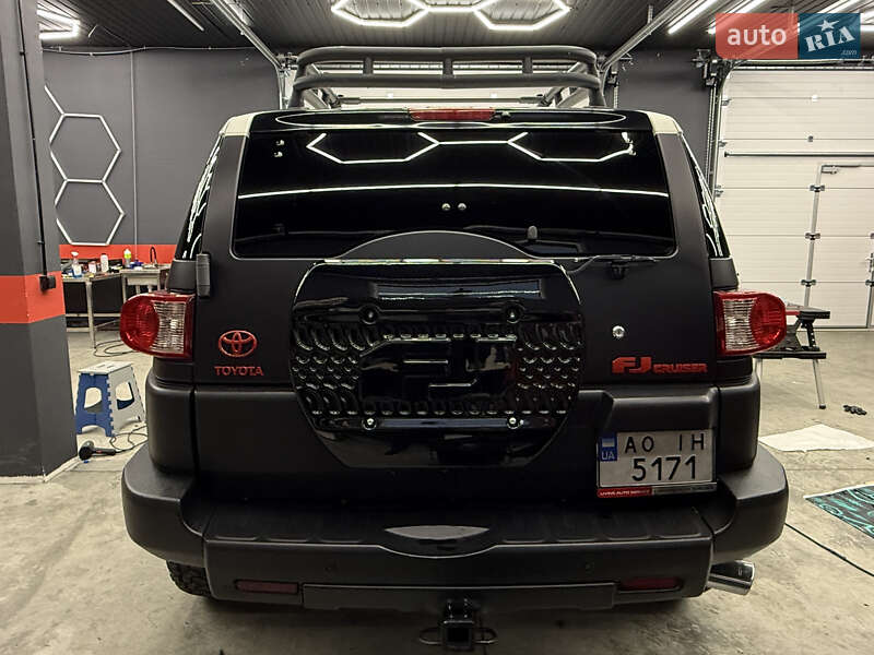 Позашляховик / Кросовер Toyota FJ Cruiser 2006 в Ужгороді фото 34 Позашляховик / Кросовер Toyota FJ Cruiser 2006 в Ужгороді