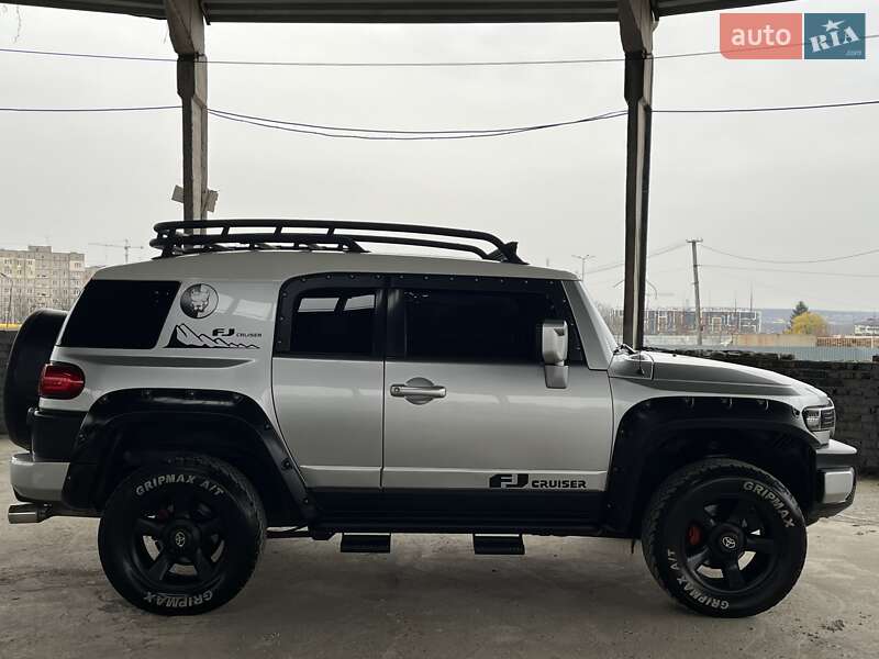 Позашляховик / Кросовер Toyota FJ Cruiser 2006 в Вінниці
