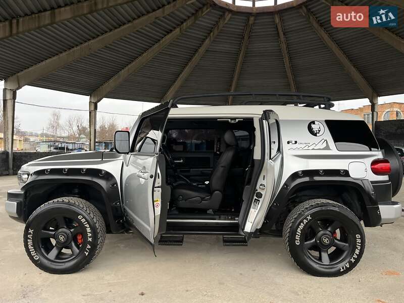 Позашляховик / Кросовер Toyota FJ Cruiser 2006 в Вінниці