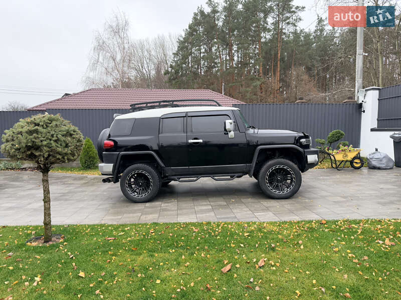 Toyota FJ Cruiser 2014