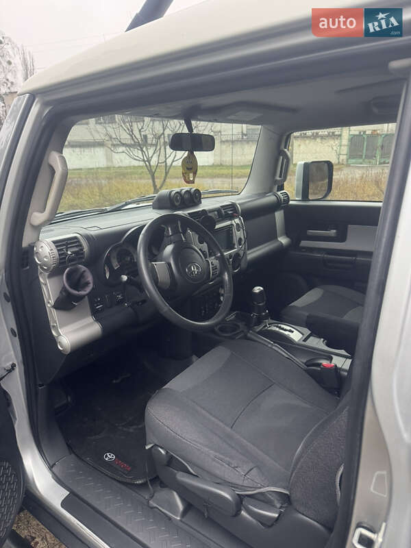 Внедорожник / Кроссовер Toyota FJ Cruiser 2008 в Киеве