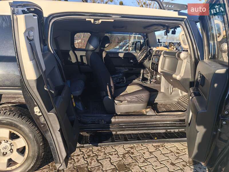 Внедорожник / Кроссовер Toyota FJ Cruiser 2007 в Черновцах