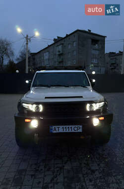 Позашляховик / Кросовер Toyota FJ Cruiser 2007 в Івано-Франківську