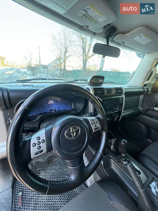Позашляховик / Кросовер Toyota FJ Cruiser 2007 в Житомирі