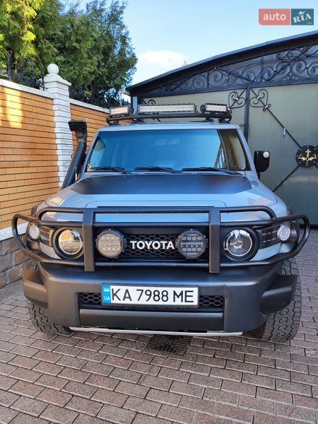 Toyota FJ Cruiser 2013