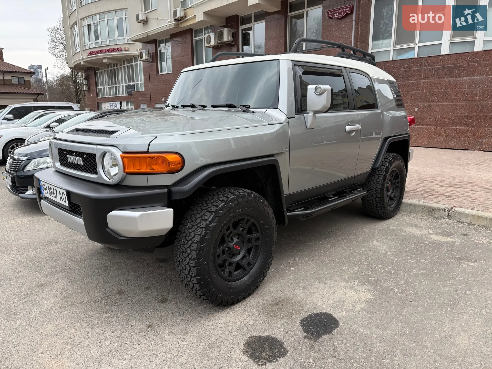 Toyota FJ Cruiser 2011 VIN JTEBU4BF8BK108066 фото оголошення 6 з 31
