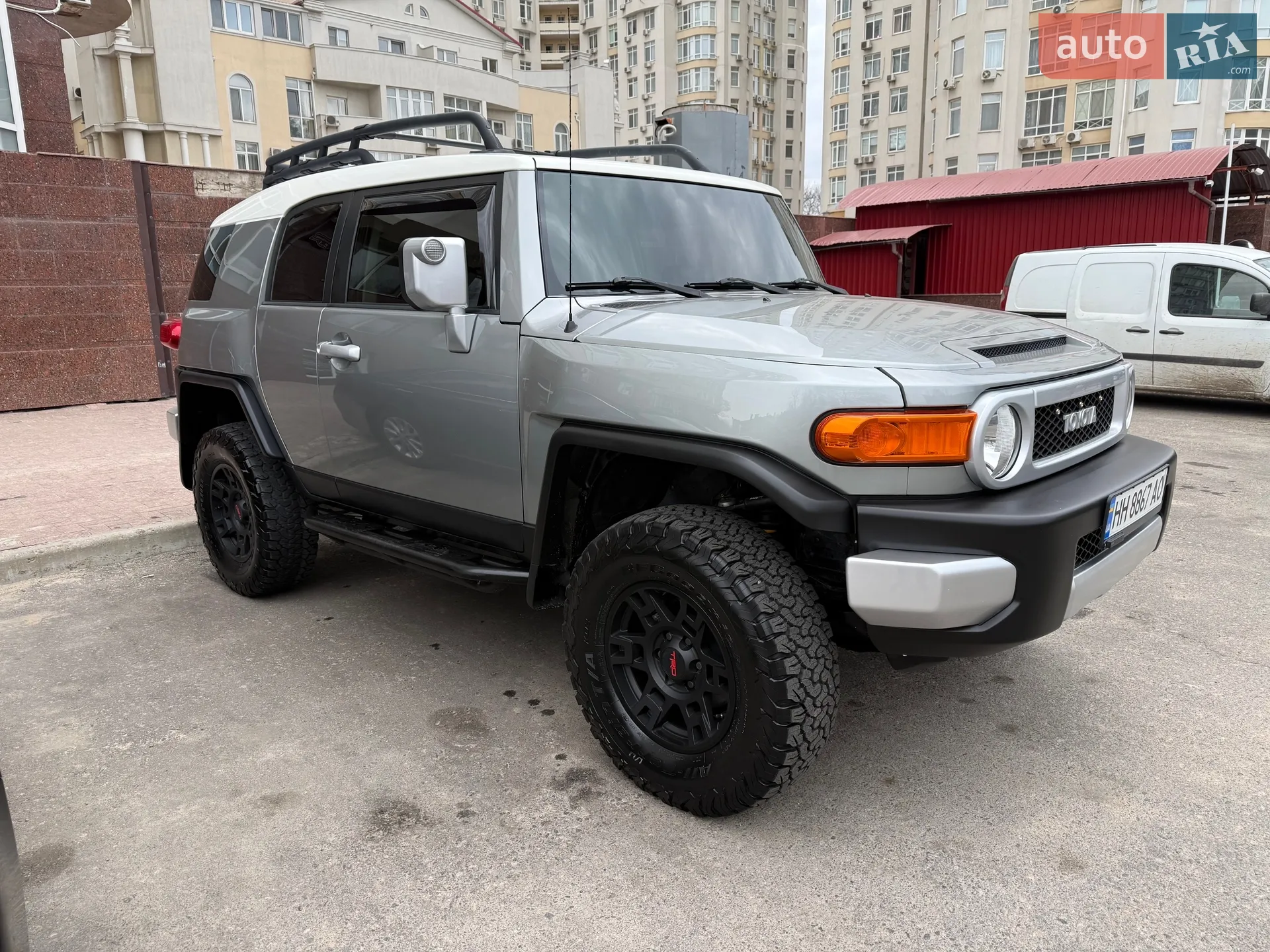 Toyota FJ Cruiser 2011 VIN JTEBU4BF8BK108066 фото оголошення 7 з 31