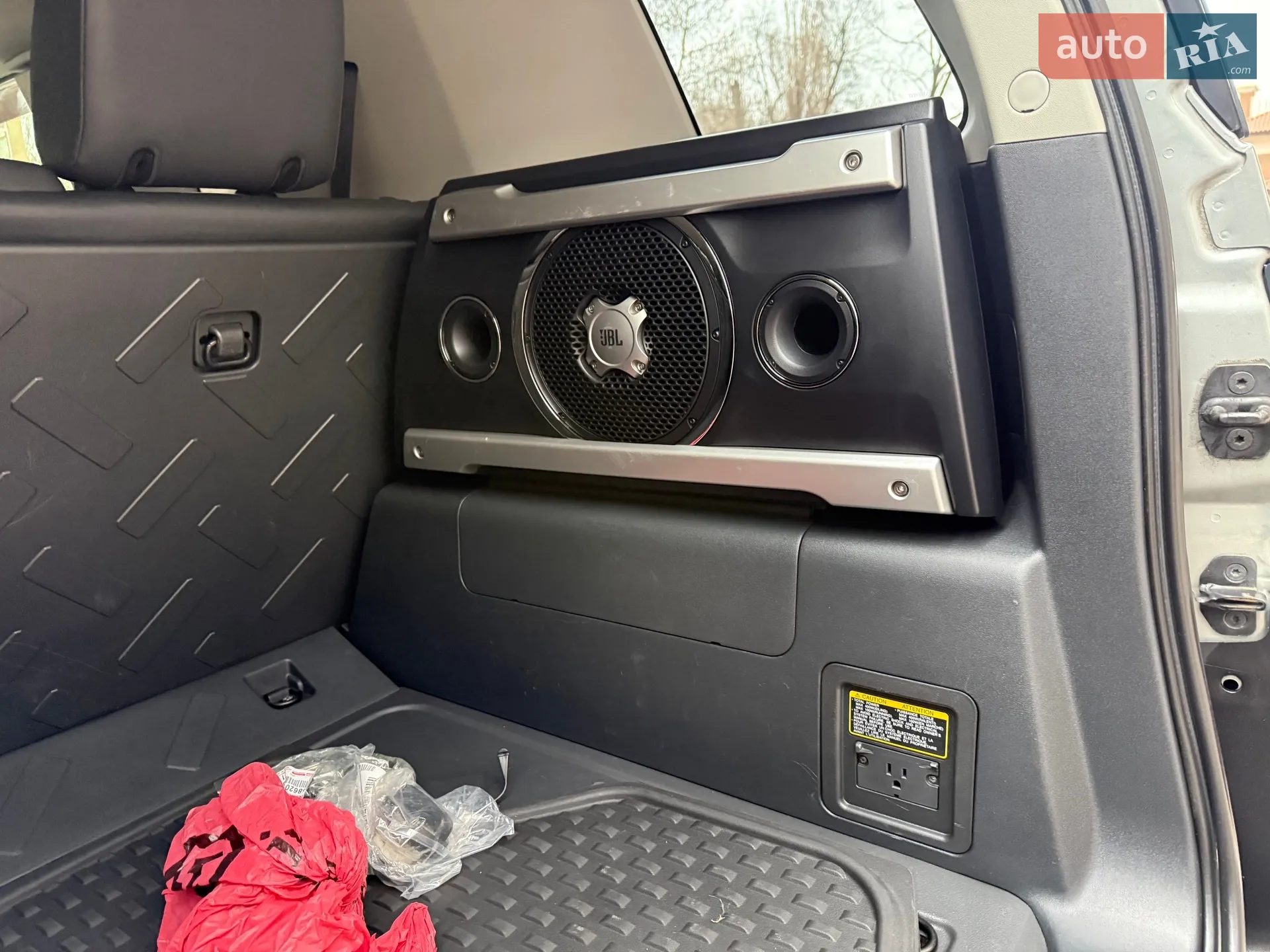 Toyota FJ Cruiser 2011 VIN JTEBU4BF8BK108066 фото оголошення 19 з 31