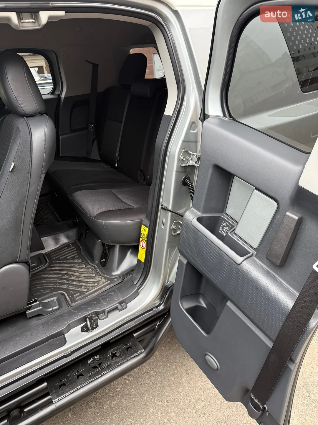 Toyota FJ Cruiser 2011 VIN JTEBU4BF8BK108066 фото оголошення 20 з 31
