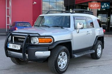 Внедорожник / Кроссовер Toyota FJ Cruiser 2008 в Киеве