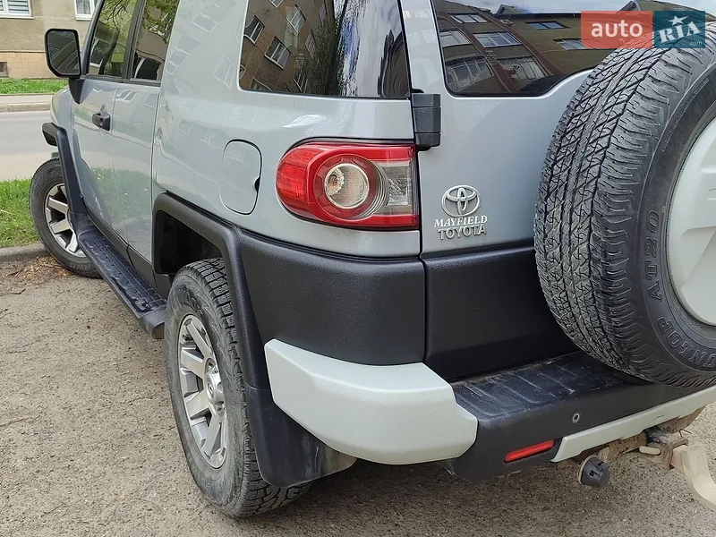 Toyota FJ Cruiser 2014 VIN JTEBU4BF9EK176011 фото оголошення 10 з 51