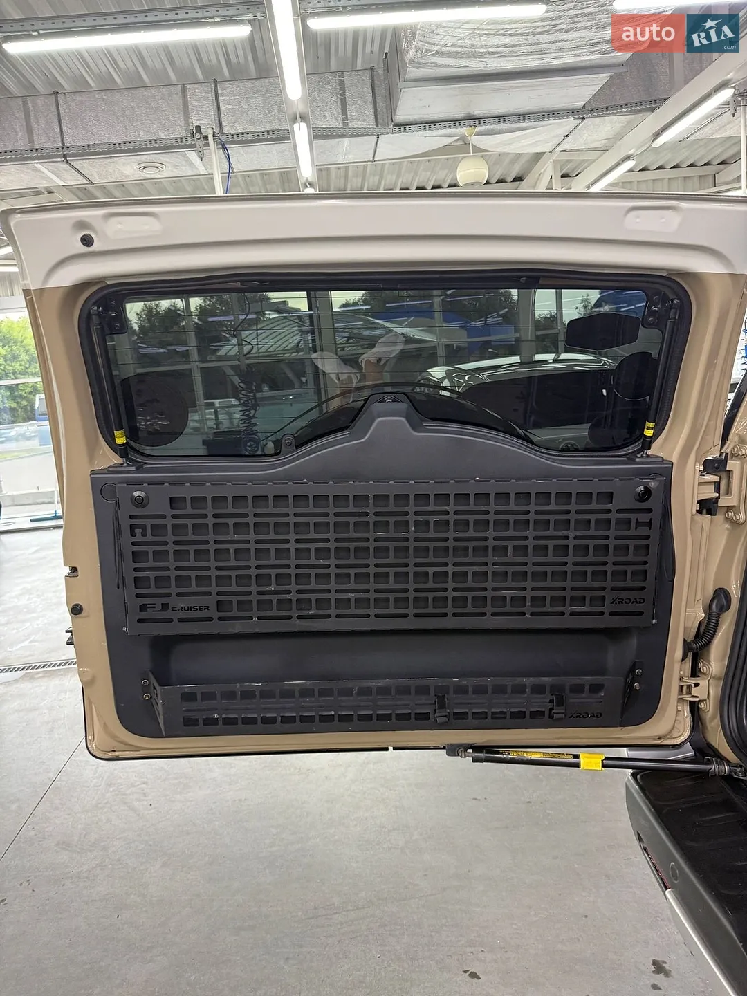 2012 Toyota FJ Cruiser - мініатюра 17