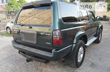 Внедорожник / Кроссовер Toyota Fortuner 2001 в 