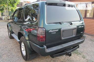 Внедорожник / Кроссовер Toyota Fortuner 2001 в 