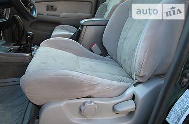 Внедорожник / Кроссовер Toyota Fortuner 2001 в 
