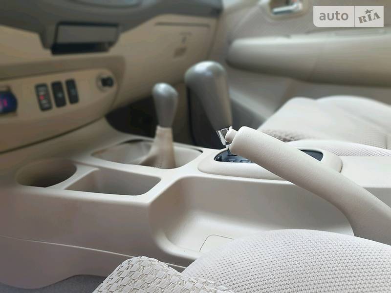 Позашляховик / Кросовер Toyota Fortuner 2007 в Києві