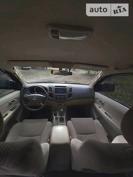 Позашляховик / Кросовер Toyota Fortuner 2007 в Києві