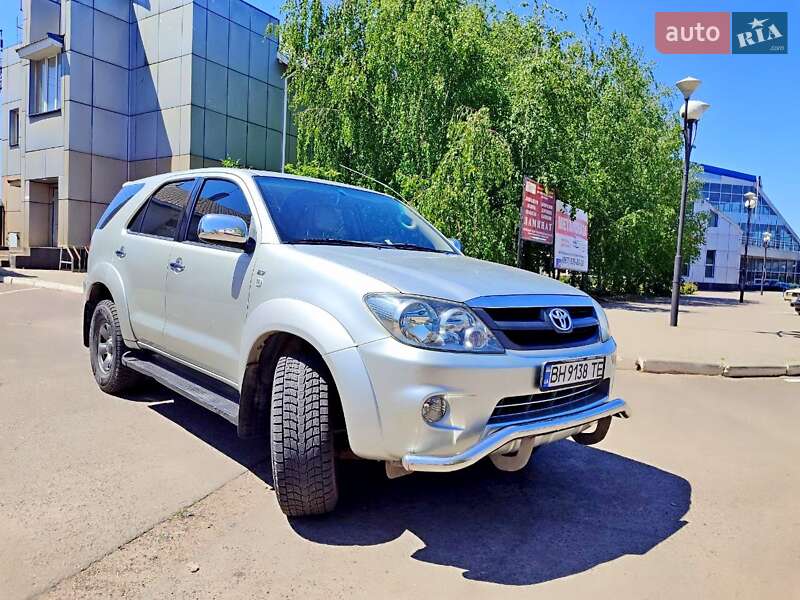 Внедорожник / Кроссовер Toyota Fortuner 2007 в Одессе