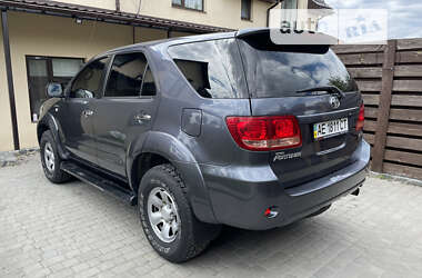 Внедорожник / Кроссовер Toyota Fortuner 2008 в Днепре